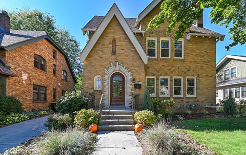 Photo of 1543 N 60th St, Wauwatosa, WI 53208 (MLS # 1937923)