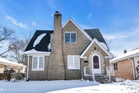 Photo of 2066 S 107th St, West Allis, WI 53227 (MLS # 1954299)