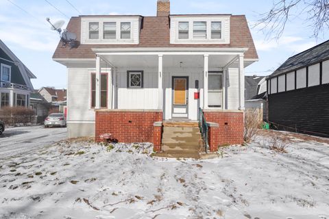 Photo of 510 De Koven Ave, Racine, WI 53403 (MLS # 1947770)