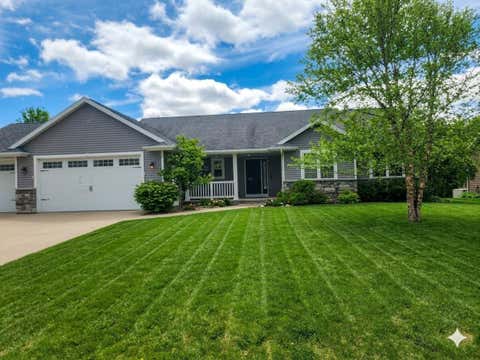 Photo of 802 Sundial Ln, Neenah, WI 54956 (MLS # 1966440)