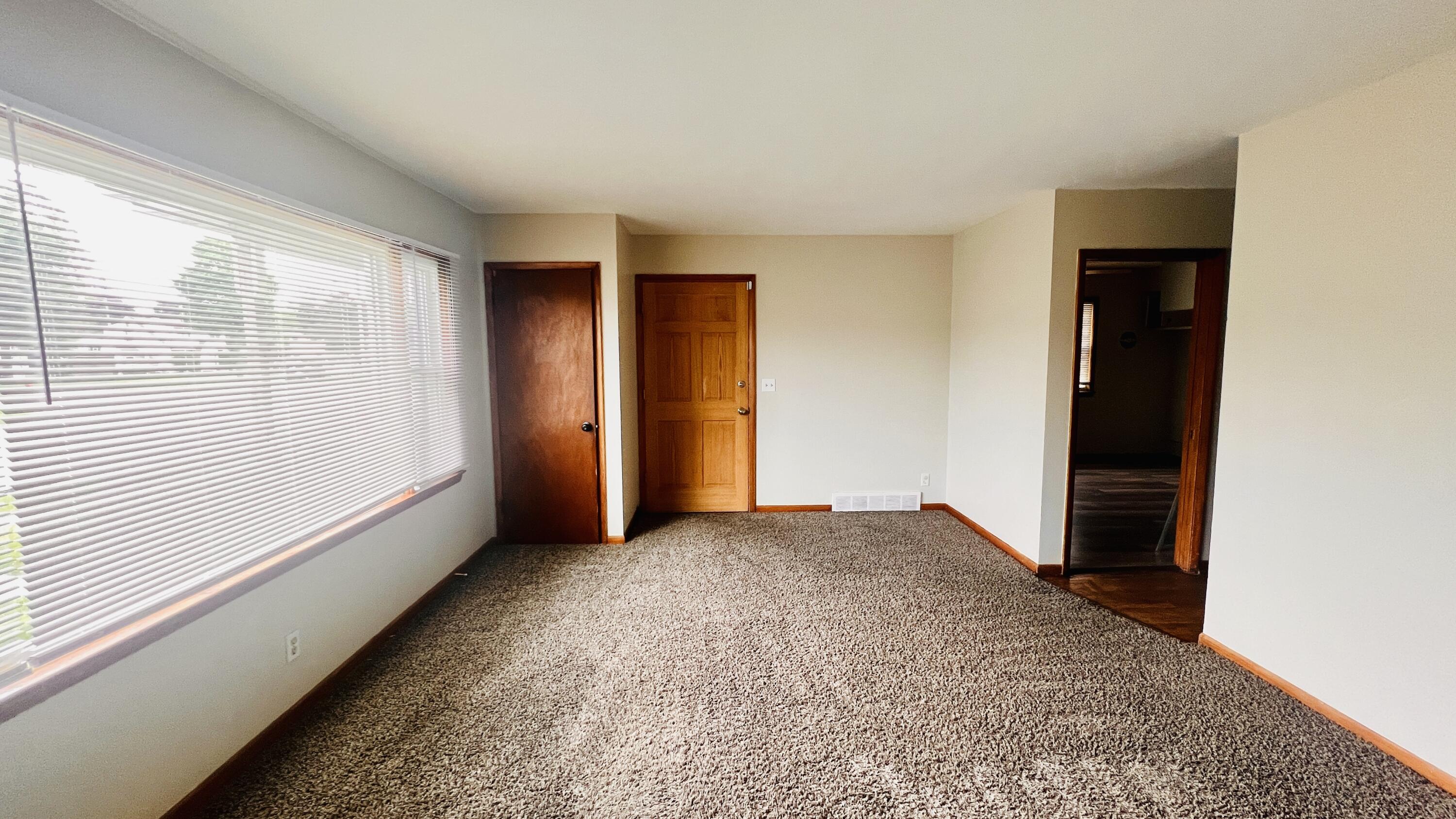 Milwaukee, Wisconsin 53225, United States, 3 Bedrooms Bedrooms, ,1 BathroomBathrooms,Residential,Active,172929