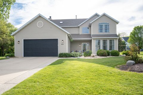 Photo of 10676 32 Ave, Pleasant Prairie, WI 53158 (MLS # 1964505)