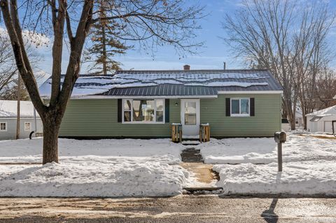 Photo of 731 E Division St, Sparta, WI 54656 (MLS # 1945601)