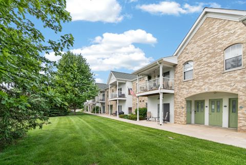 Photo of 2704 Northview Rd, Waukesha, WI 53188 (MLS # 1963571)