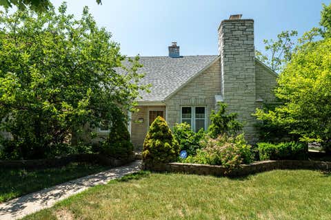 Photo of 2847 N 67th St, Milwaukee, WI 53210 (MLS # 1970782)
