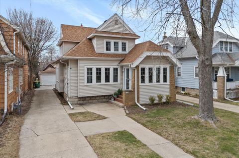 Photo of 4121 N Larkin St, Shorewood, WI 53211 (MLS # 1913452)