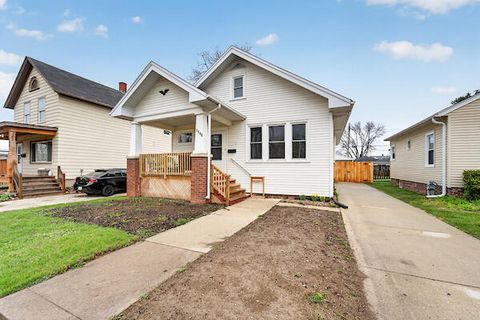 Photo of 1546 William St, Racine, WI 53402 (MLS # 1957404)