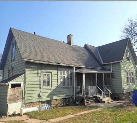 Photo of 2565 N 10th St, Milwaukee, WI 53206 (MLS # 1966176)