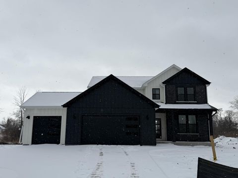 Photo of N75W17841 Woody Ln, Menomonee Falls, WI 53051 (MLS # 1946329)