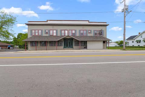 Photo of 1302 Main St, Saint Cloud, WI 53079 (MLS # 1972466)