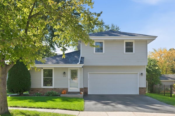 213 RICHARD ST, WAUKESHA, WI 53189 - Image fe6ec795e628a5a902ff2409dce6dc41/867844127