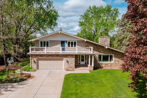 Photo of 3615 Ventura Cir, Brookfield, WI 53045 (MLS # 1917887)