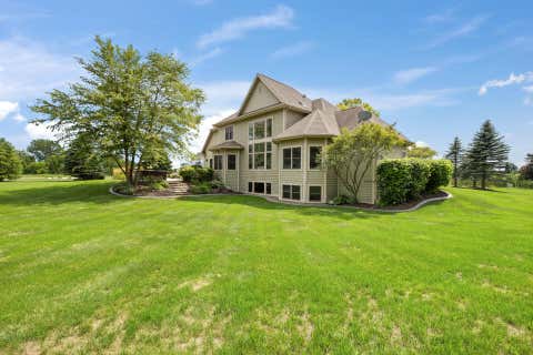 Photo of 1960 Trillium Trl, Cedarburg, WI 53024 (MLS # 1975873)