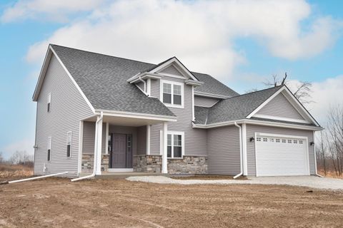 Photo of 1834 E Oakwood Rd, Oak Creek, WI 53154 (MLS # 1902047)