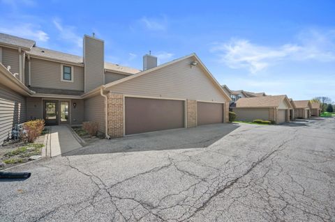 Photo of 5521 Cambridge Ln, Mount Pleasant, WI 53406 (MLS # 1959241)