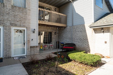 Photo of 9390 W Loomis Rd, Franklin, WI 53132 (MLS # 1956305)