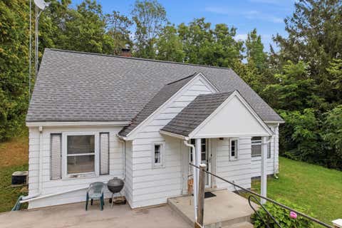 Photo of 1109 S 2nd St, Alma, WI 54610 (MLS # 1975121)