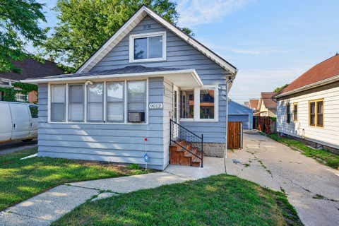 Photo of 9012 W Greenfield Ave, West Allis, WI 53214 (MLS # 1977616)