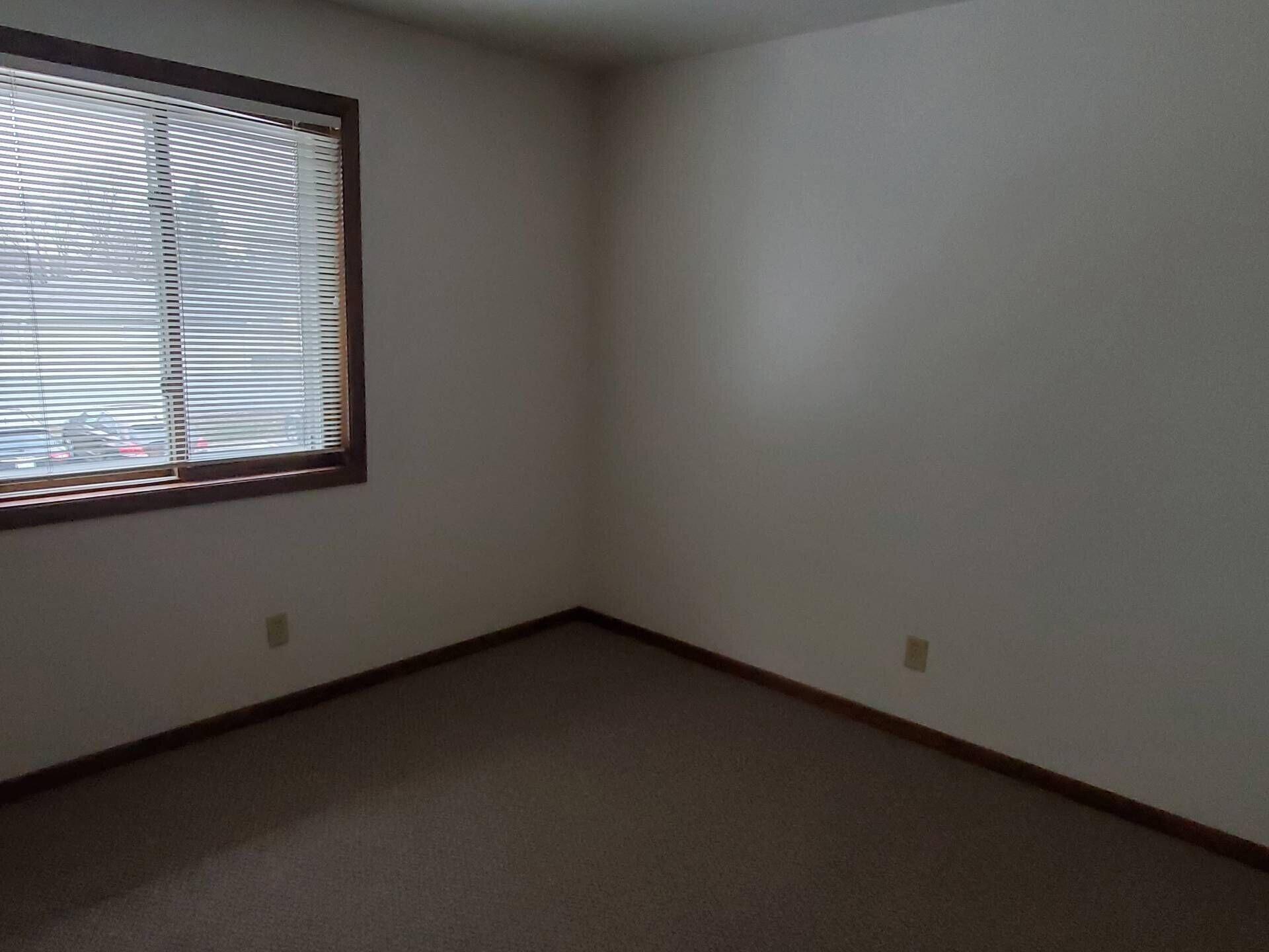 Menomonee Falls, Wisconsin 53051, United States, 2 Bedrooms Bedrooms, ,1 BathroomBathrooms,Residential,Active,130988