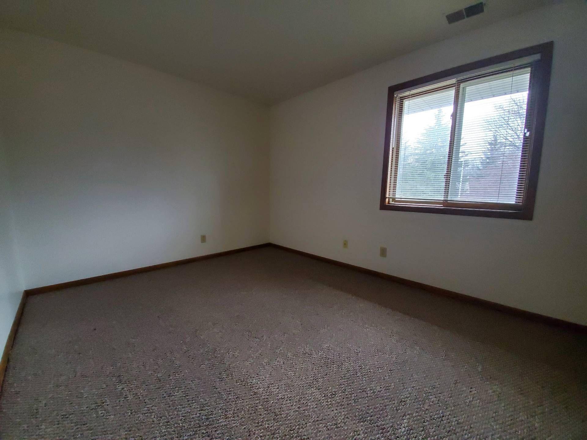 Menomonee Falls, Wisconsin 53051, United States, 2 Bedrooms Bedrooms, ,1 BathroomBathrooms,Residential,Active,130988