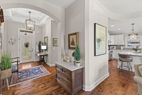 1648 BELMONT LN, OCONOMOWOC, WI 53066 - Image ffae5843e120cf3d0f24cd797946b7e4/879045178