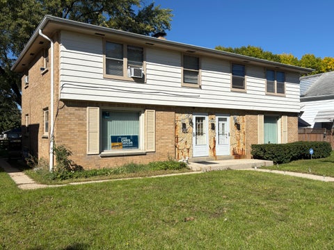 Photo of 3923 N 92nd St, Milwaukee, WI 53222 (MLS # 1982492)