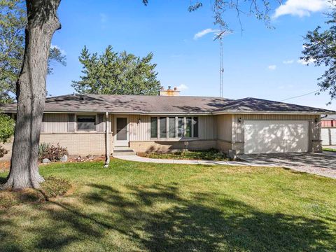 Photo of 15500 7th St, Paris, WI 53182 (MLS # 1939549)