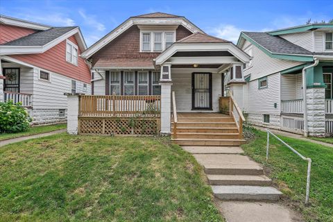 Photo of 3613 N 21st St, Milwaukee, WI 53206 (MLS # 1973019)