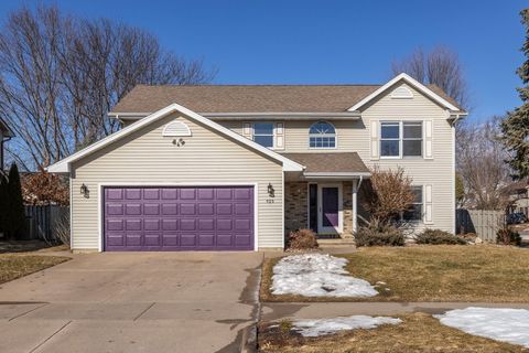 Photo of 925 Lake St, Onalaska, WI 54650 (MLS # 1950308)