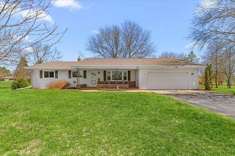 Photo of W6392 Judy Dr, Plymouth, WI 53073 (MLS # 1959331)
