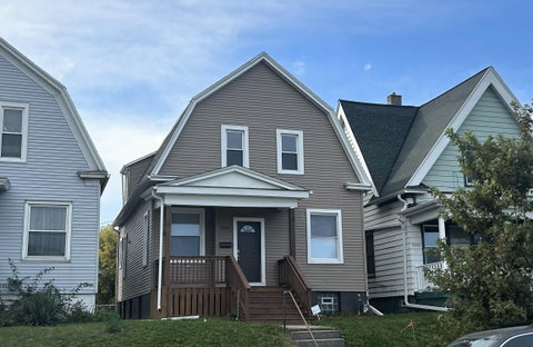 Photo of 3343 N 8th St, Milwaukee, WI 53206 (MLS # 1984601)