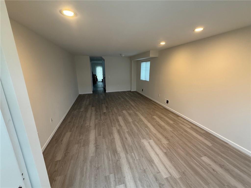 Brooklyn, New York 11234, United States, 3 Bedrooms Bedrooms, ,3 BathroomsBathrooms,Residential,Active,139331