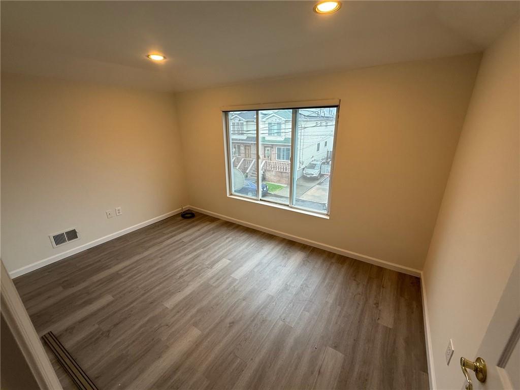 Brooklyn, New York 11234, United States, 3 Bedrooms Bedrooms, ,3 BathroomsBathrooms,Residential,Active,139331