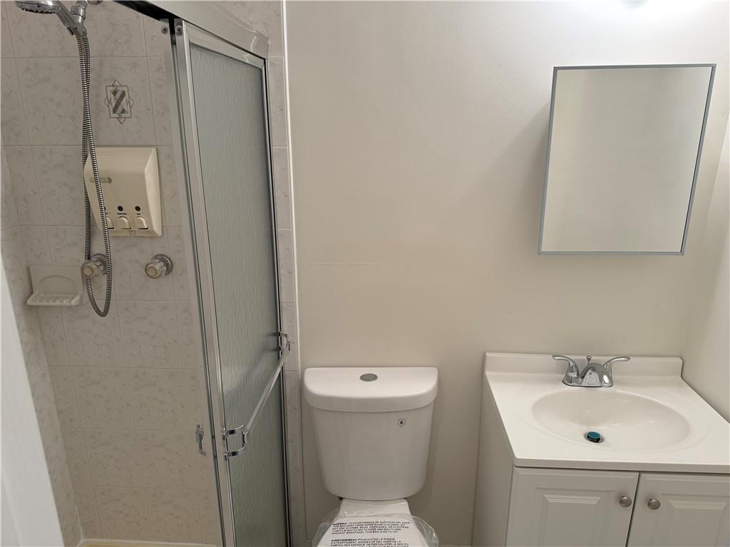 Brooklyn, New York 11234, United States, 3 Bedrooms Bedrooms, ,3 BathroomsBathrooms,Residential,Active,139331