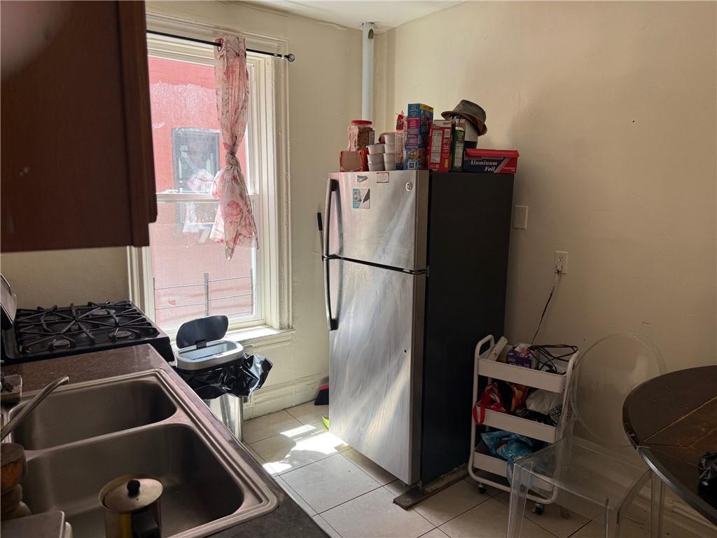 Brooklyn, New York 11207, United States, 8 Bedrooms Bedrooms, ,4 BathroomsBathrooms,Residential,Active,159868