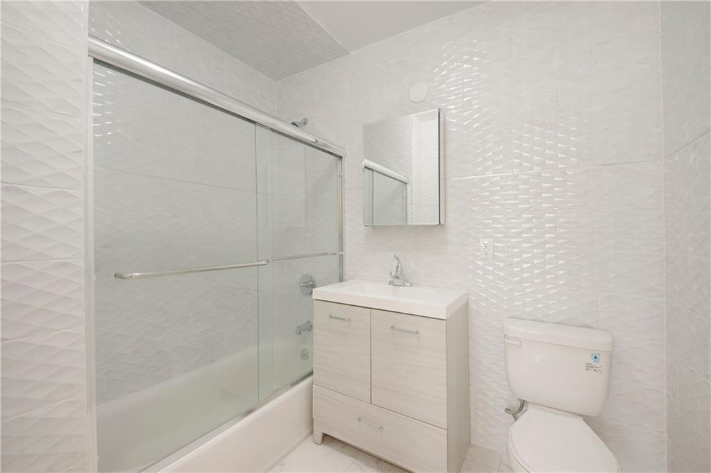 Brooklyn, New York 11228, United States, 2 Bedrooms Bedrooms, ,2 BathroomsBathrooms,Residential,Pending,48003