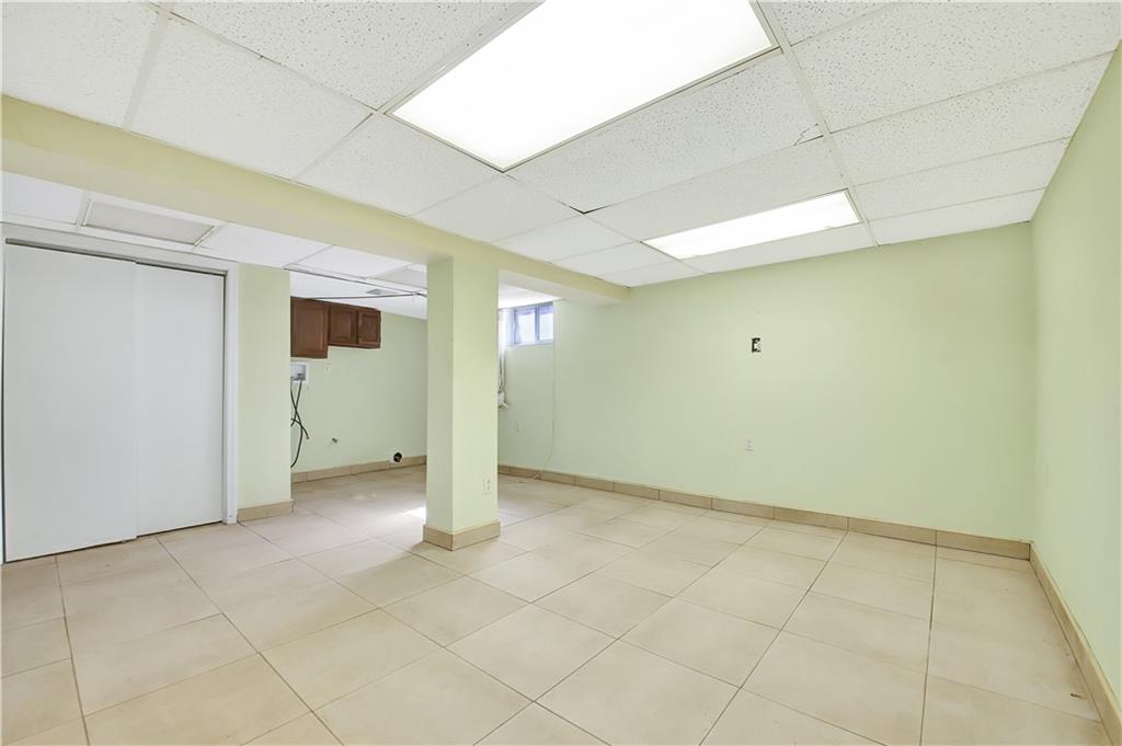 Brooklyn, New York 11234, United States, 7 Bedrooms Bedrooms, ,5 BathroomsBathrooms,Residential,Active,91453