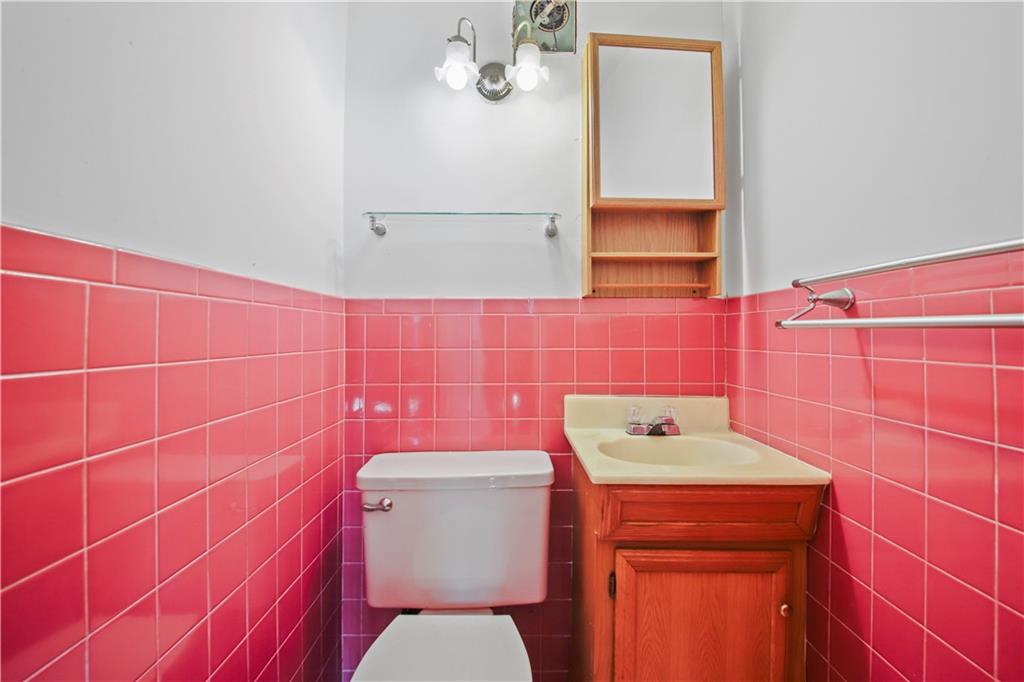 Brooklyn, New York 11234, United States, 7 Bedrooms Bedrooms, ,5 BathroomsBathrooms,Residential,Active,91453