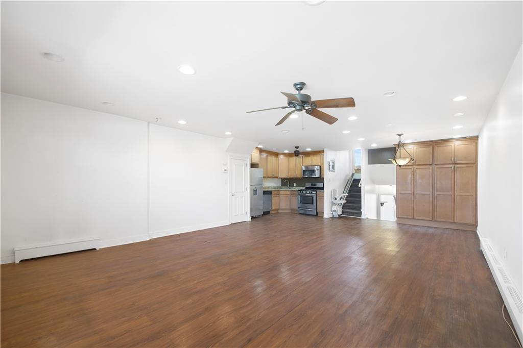 Brooklyn, New York 11234, United States, 7 Bedrooms Bedrooms, ,5 BathroomsBathrooms,Residential,Active,91453