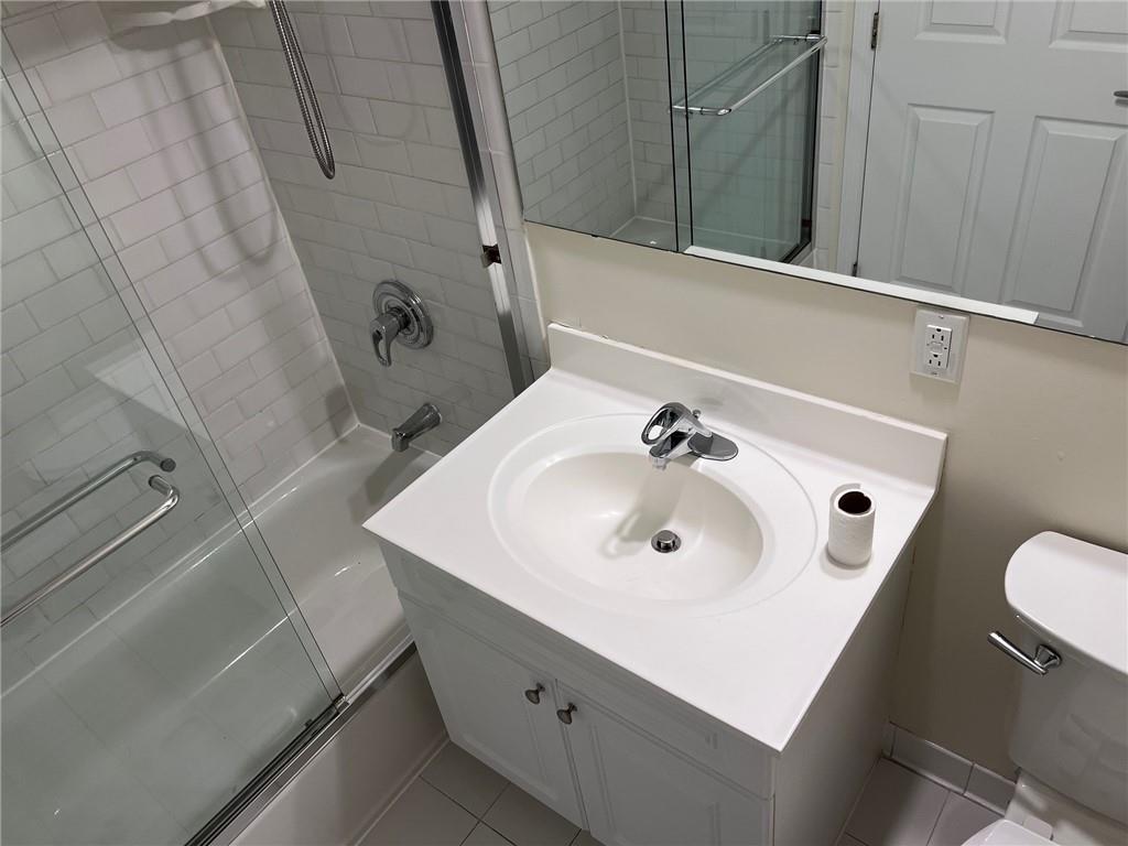 Brooklyn, New York 11209, United States, 2 Bedrooms Bedrooms, ,2 BathroomsBathrooms,Residential,Pending,34832