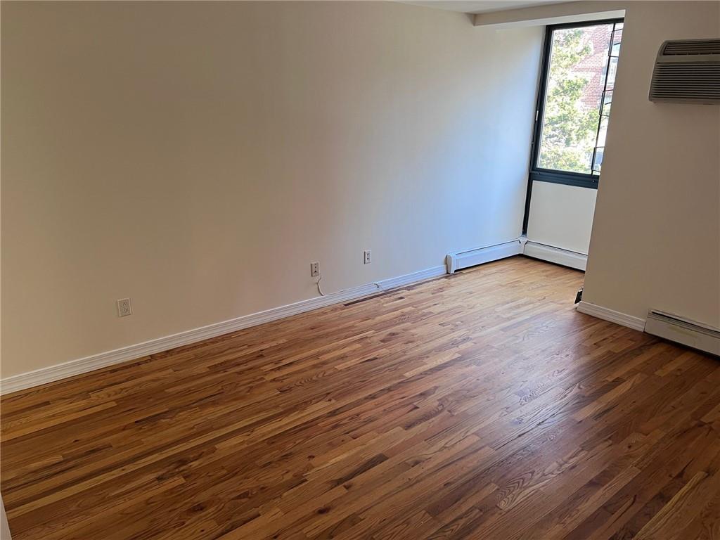 Brooklyn, New York 11209, United States, 2 Bedrooms Bedrooms, ,2 BathroomsBathrooms,Residential,Pending,34832