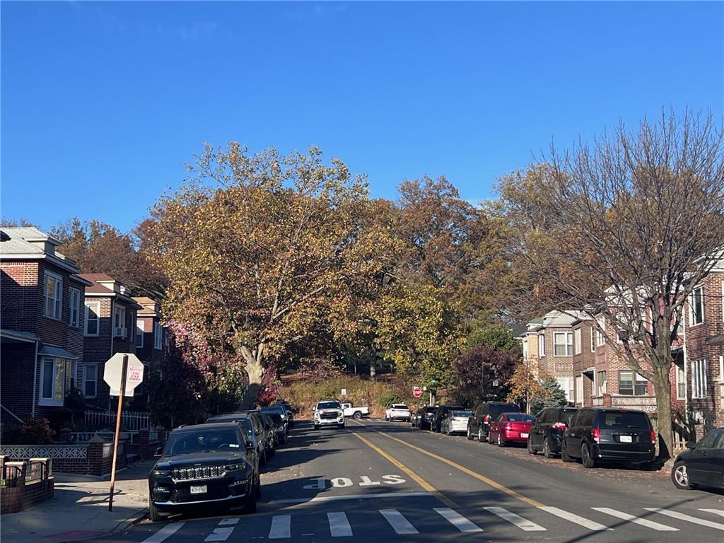 Brooklyn, New York 11209, United States, 2 Bedrooms Bedrooms, ,2 BathroomsBathrooms,Residential,Pending,34832