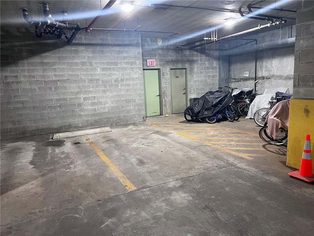 Brooklyn, New York 11209, United States, 2 Bedrooms Bedrooms, ,2 BathroomsBathrooms,Residential,Pending,34832