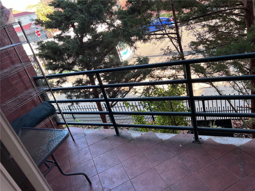 Brooklyn, New York 11209, United States, 2 Bedrooms Bedrooms, ,2 BathroomsBathrooms,Residential,Pending,34832