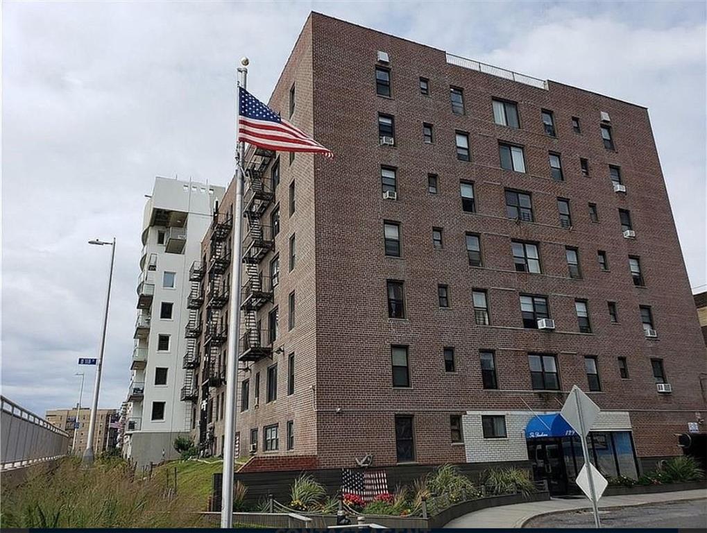 Rockaway Park, New York 11694, United States, ,1 BathroomBathrooms,Residential,Active,42340