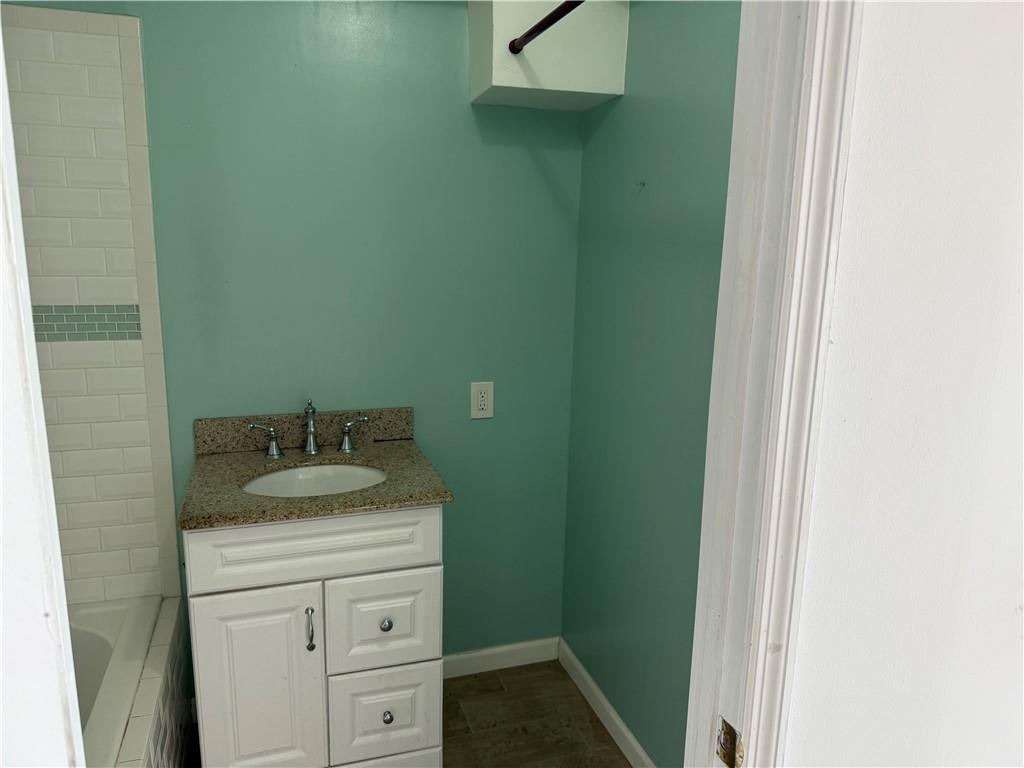 Rockaway Park, New York 11694, United States, ,1 BathroomBathrooms,Residential,Active,42340