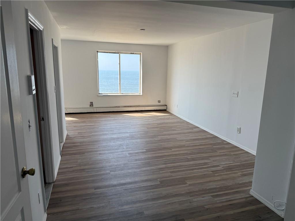 Rockaway Park, New York 11694, United States, ,1 BathroomBathrooms,Residential,Active,42340