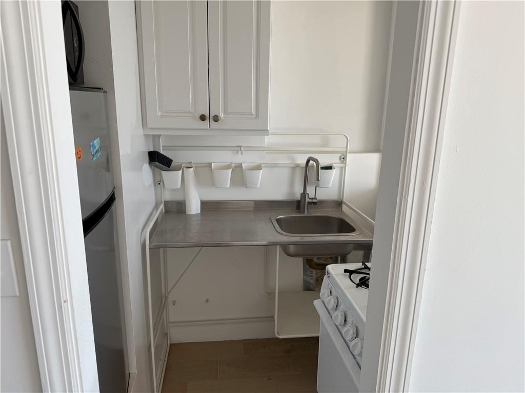 Rockaway Park, New York 11694, United States, ,1 BathroomBathrooms,Residential,Active,42340