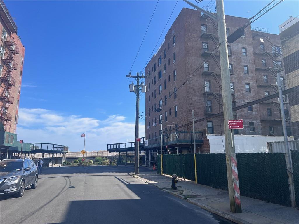 Rockaway Park, New York 11694, United States, ,1 BathroomBathrooms,Residential,Active,42340