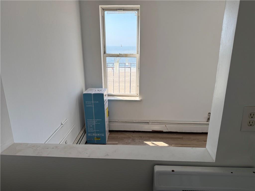 Rockaway Park, New York 11694, United States, ,1 BathroomBathrooms,Residential,Active,42340